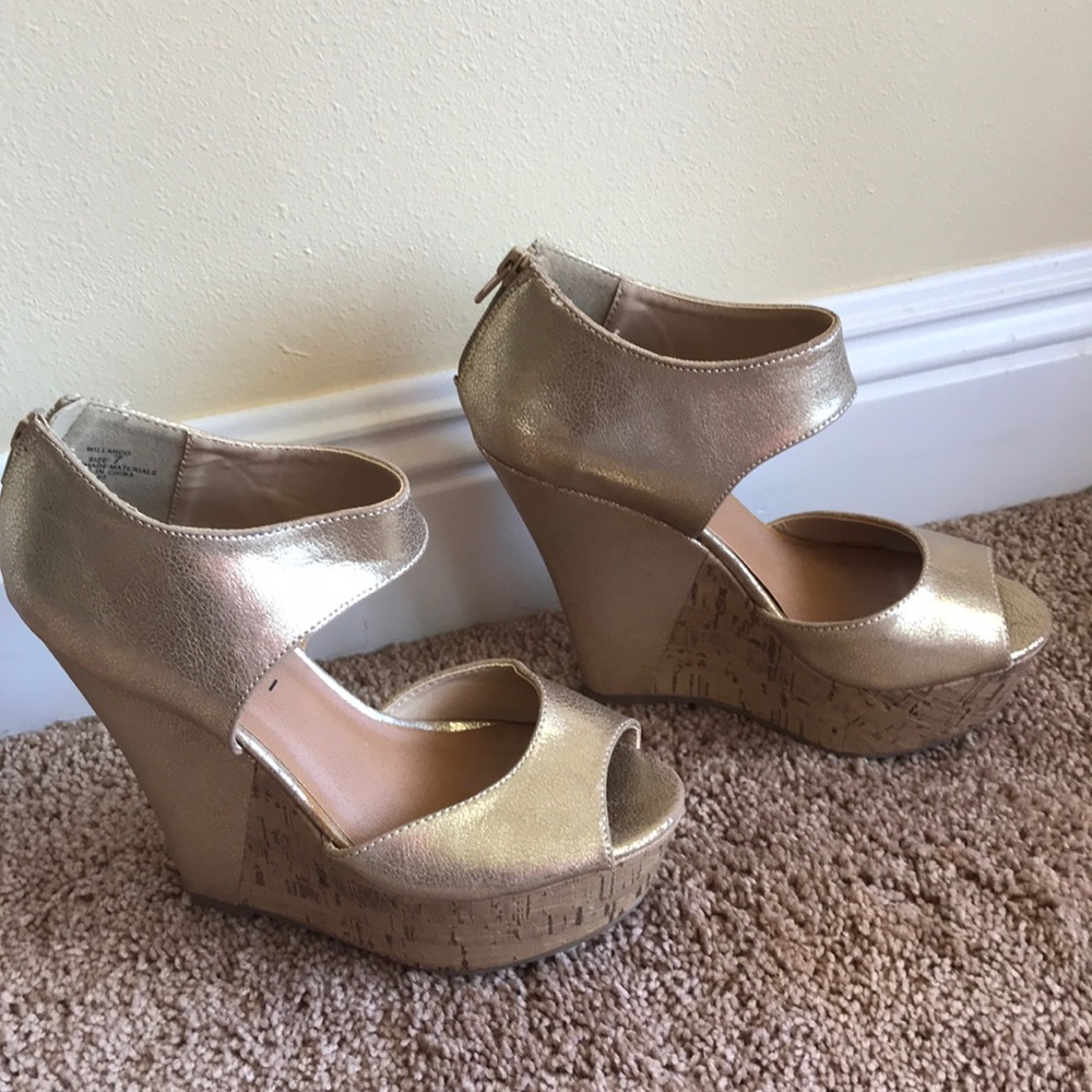 Madden Girl wedges - Picture 4 of 6